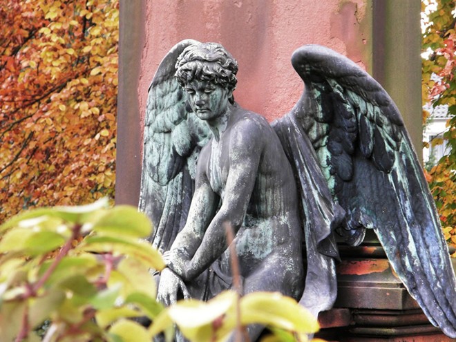 Lạnh người ở những nghĩa địa &aacute;m ảnh nhất thế giới